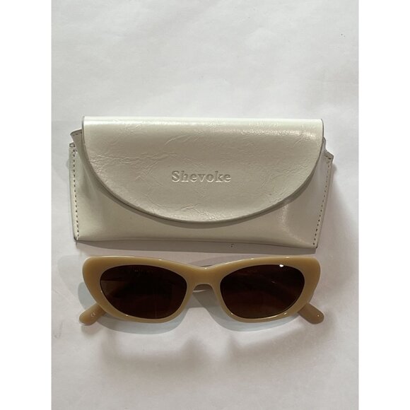 Shevoke Nina Sunglasses in Nude main image 2